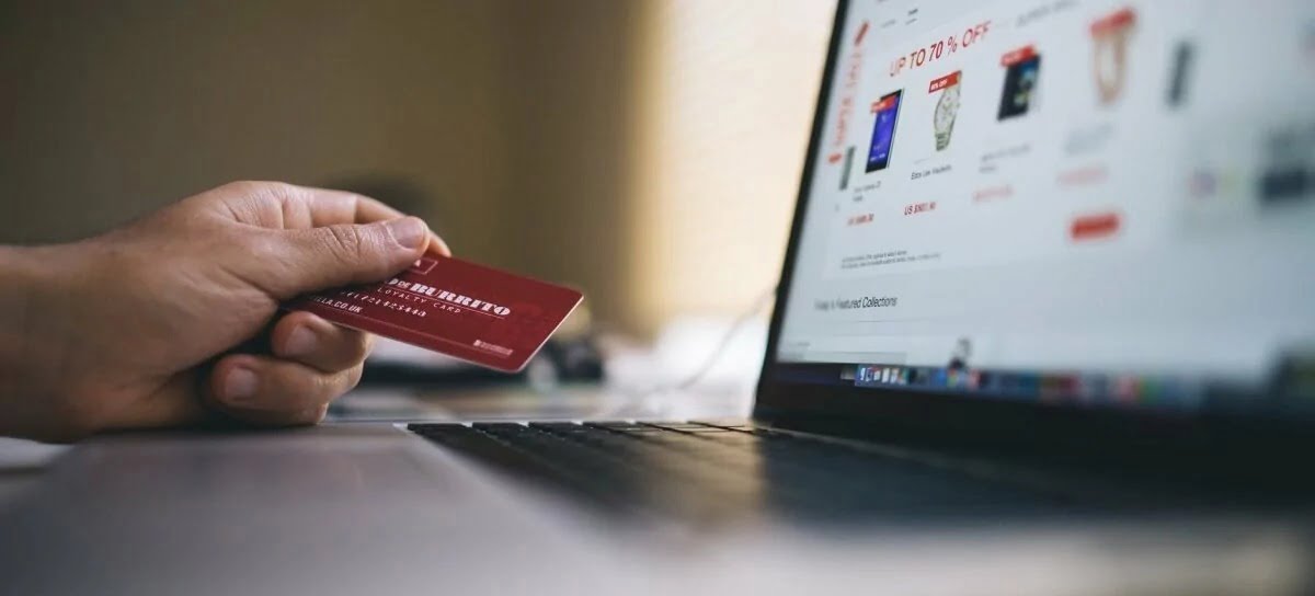 Protect Yourself: Online Holiday Shopping Safety