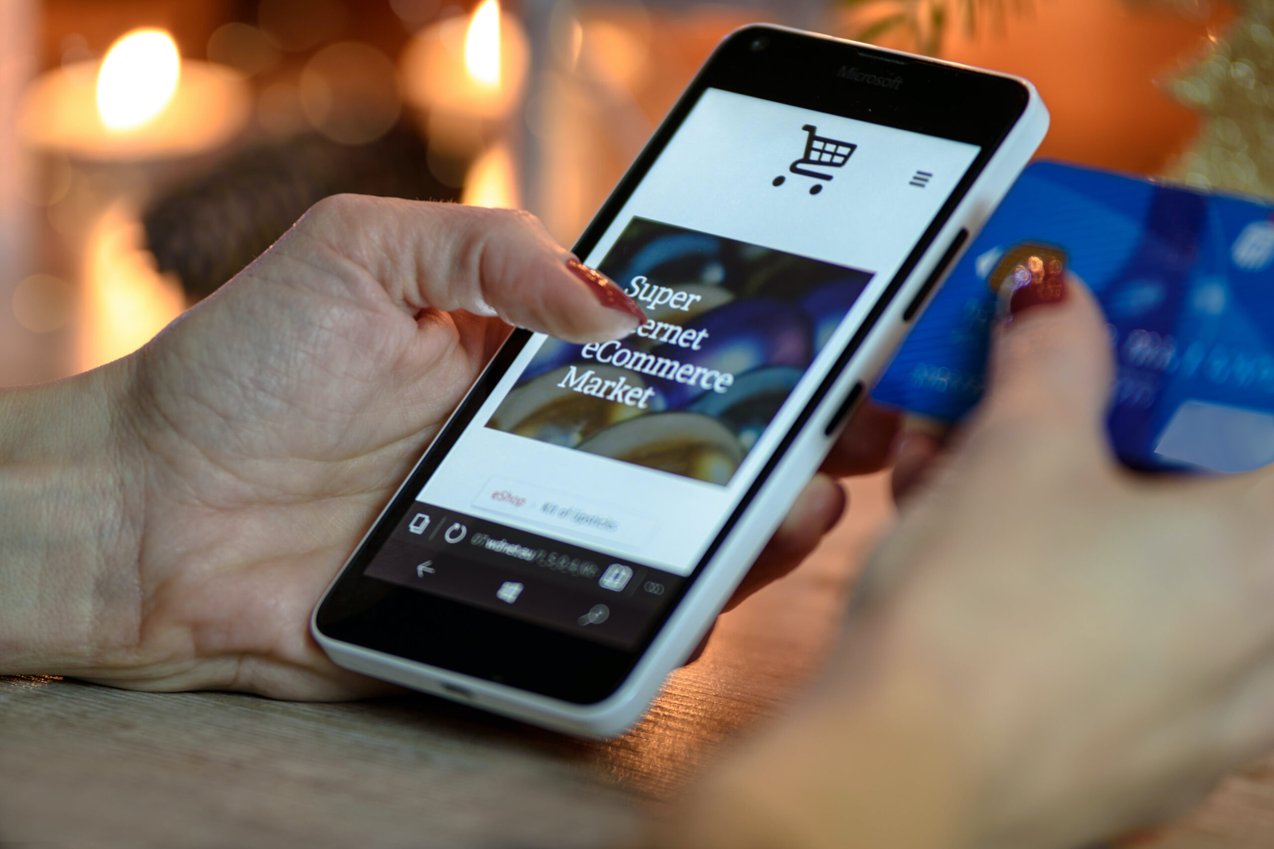 10 Ways to Manage Your Spending this Holiday Season