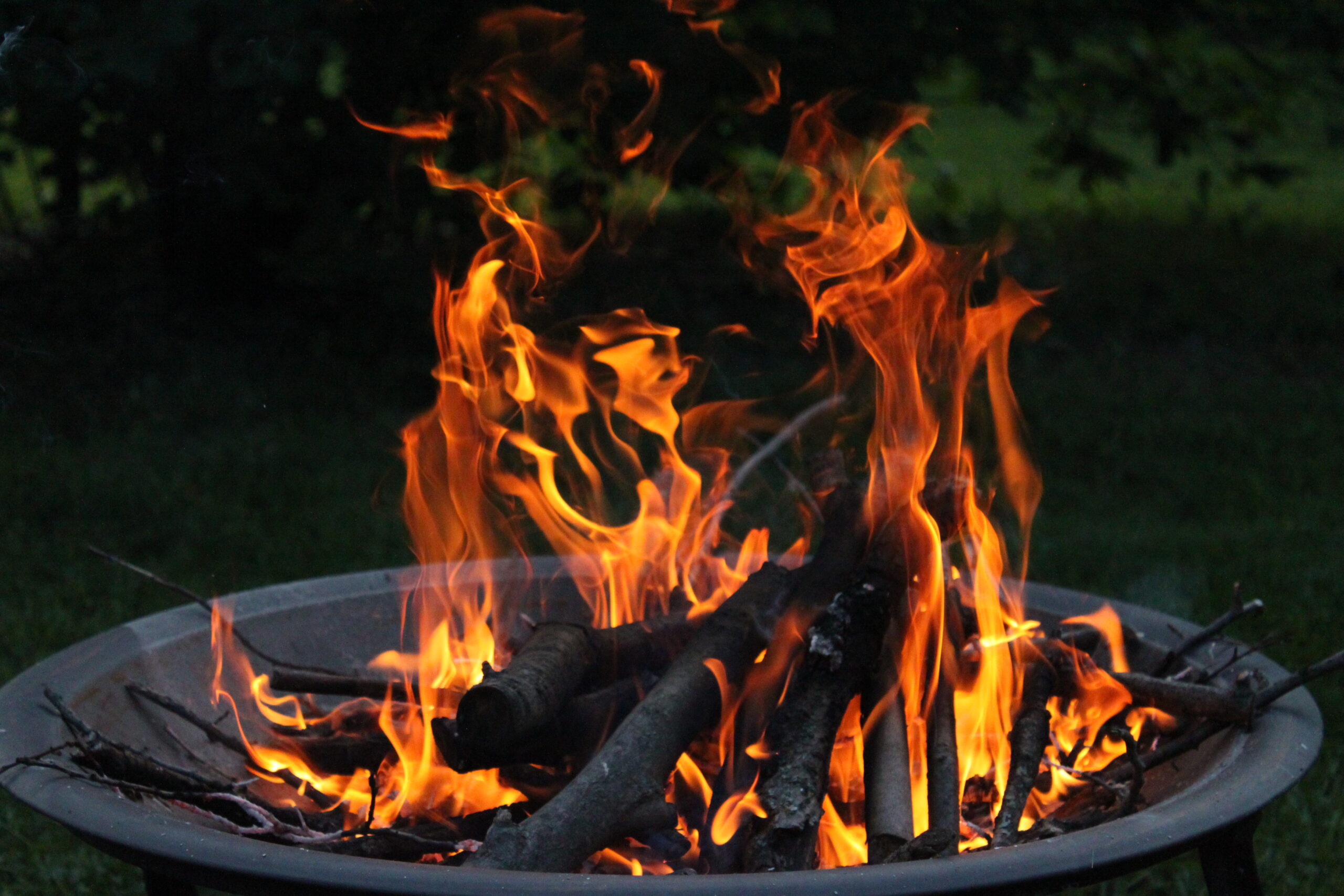 Updated 2024 Backyard Fires & Fireworks Bylaws