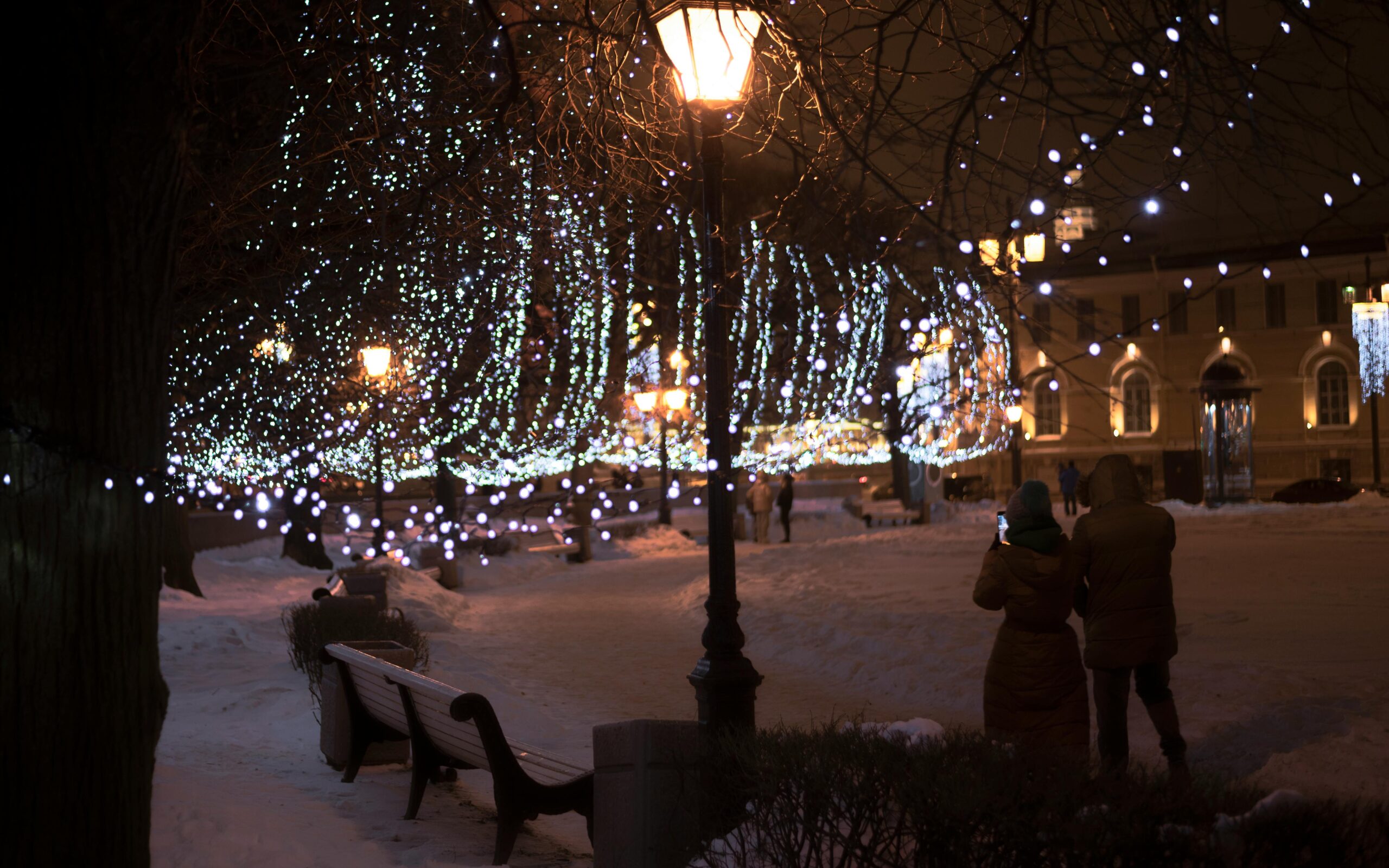 Enjoy the Holidays with these Ontario Day Trips